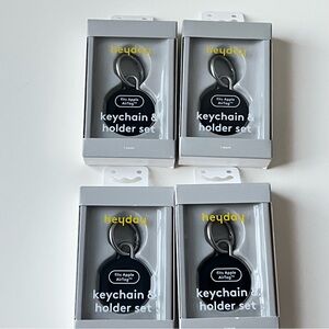 (4）Apple AirTag Silicone Keychain & Holder Set- heyday - Black